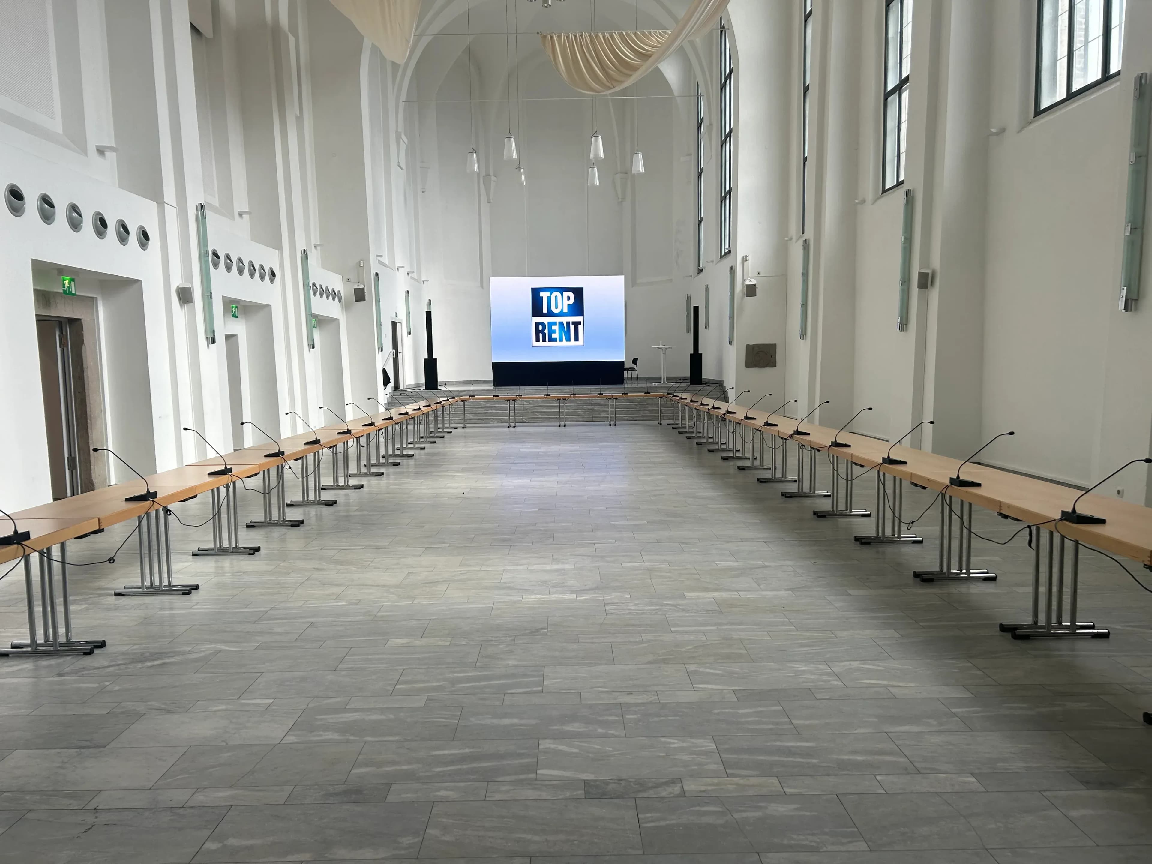 Konferenztechnik mieten in Gütersloh